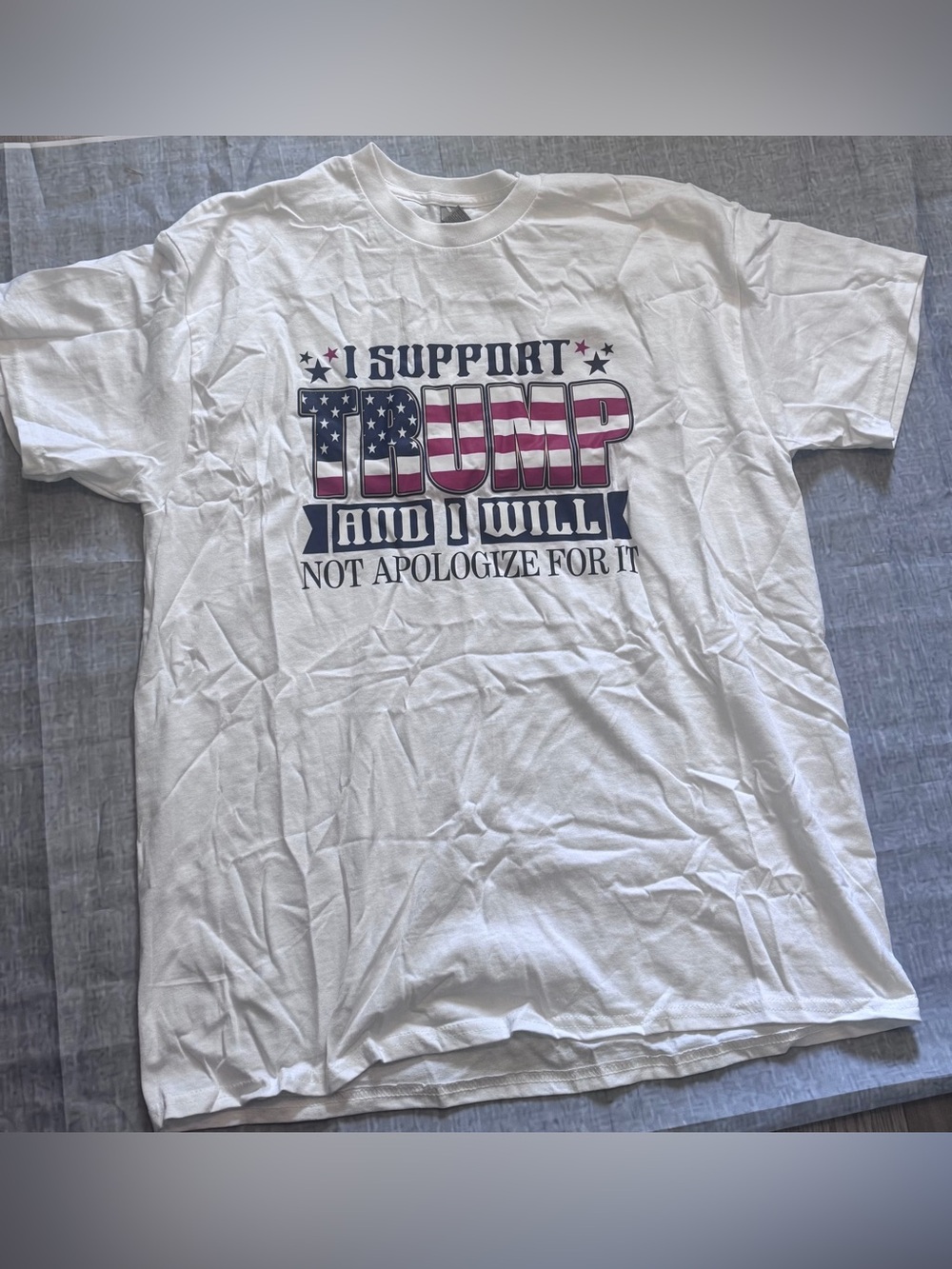 ❤️White Graphic Short-Sleeve Support Tee